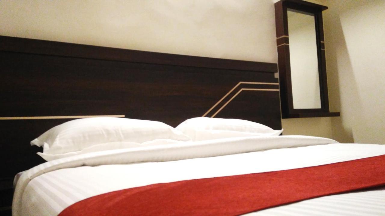 Bed and Breakfast Leeland Munnar Zewnętrze zdjęcie